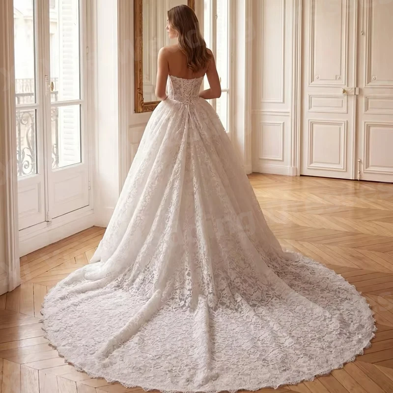 2026 Luxurious A Line Women's Sweetheart Sleeveless Lace Wedding Dresses Vestido De Novia Bride Gowns Customized Robe De Mariée