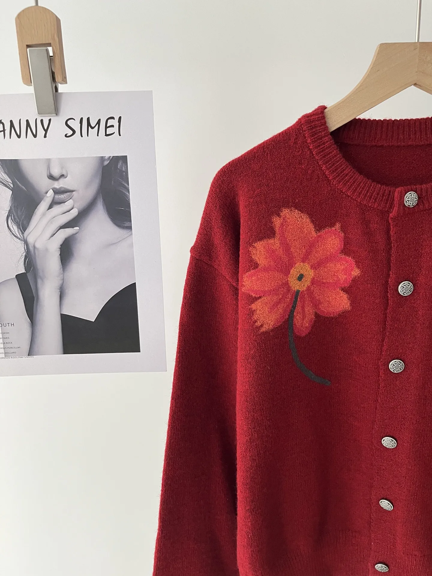 Literary fresh wind bouquet jacquard red knitted cardigan women's sweater autumn and winter 51c-5985