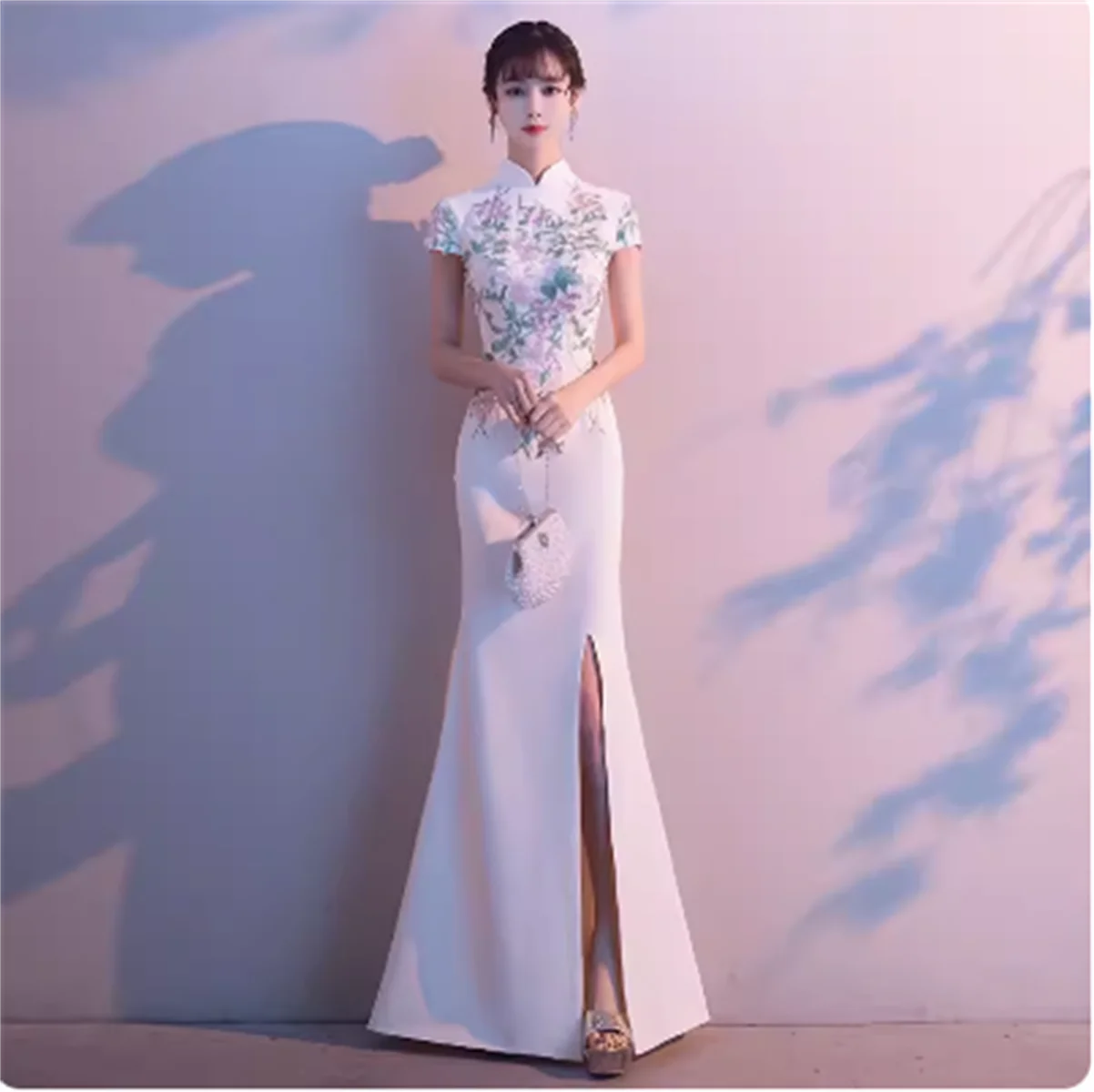 

Chinese evening dress, women's new fashionable banquet temperament, noble long cheongsam, slim fit fish tail