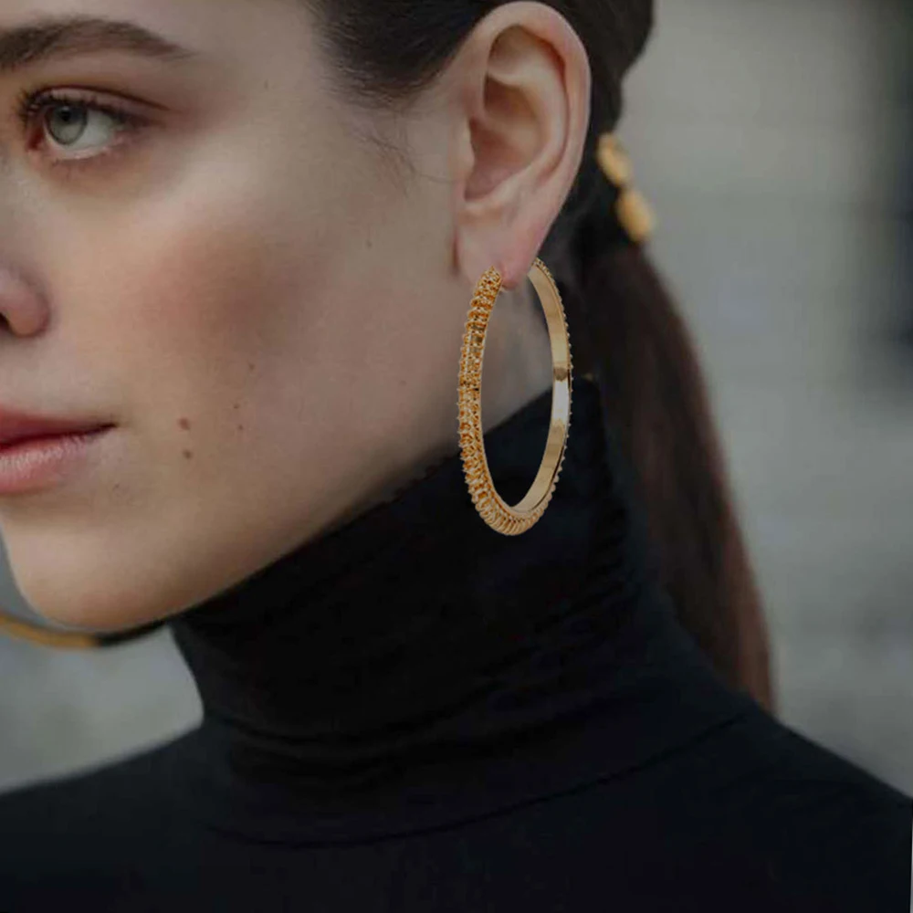 New Summer Hoop Earrings Gold Color Ear Buckle Female Fashion Big Earrings Trendy Accessories Jewelry Gifts For Girl Women