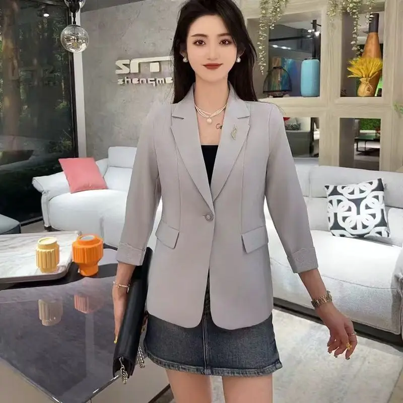 سترة نسائية قصيرة الأكمام بقصة ضيقة، أسلوب عصري، خامة خفيفة، إصدار جديد لربيع وصيف، مناسبة للعمل والأناقة اليومية