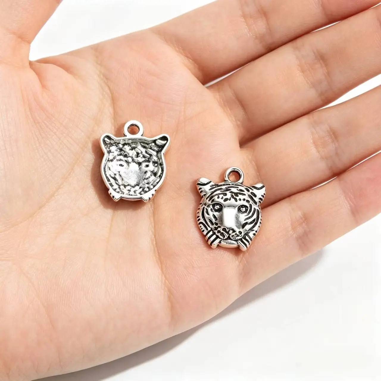 20 Pcs/Lot 15*12mm 3 Colors Tiger Charms Antique Pendants for Jewelry Making Necklace Bracelet Accessories Findings