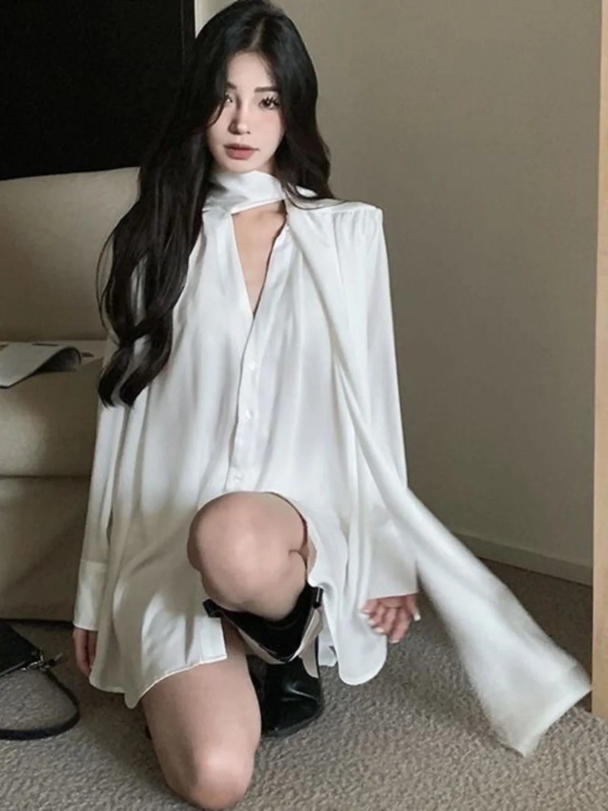 Camisas de manga comprida femininas cetim botão para baixo topos lanterna mangas neutra estilo namorado ajuste relaxado primavera confortável diariamente