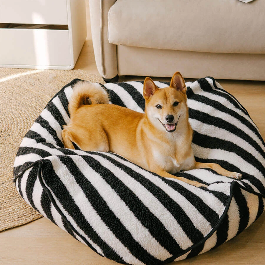

Trendy Striped Dog Bed Polygonal Calming Bean Bag All Seasons Cozy Pet Cave Cushion 3 size 60/70/80cm Dog supplies