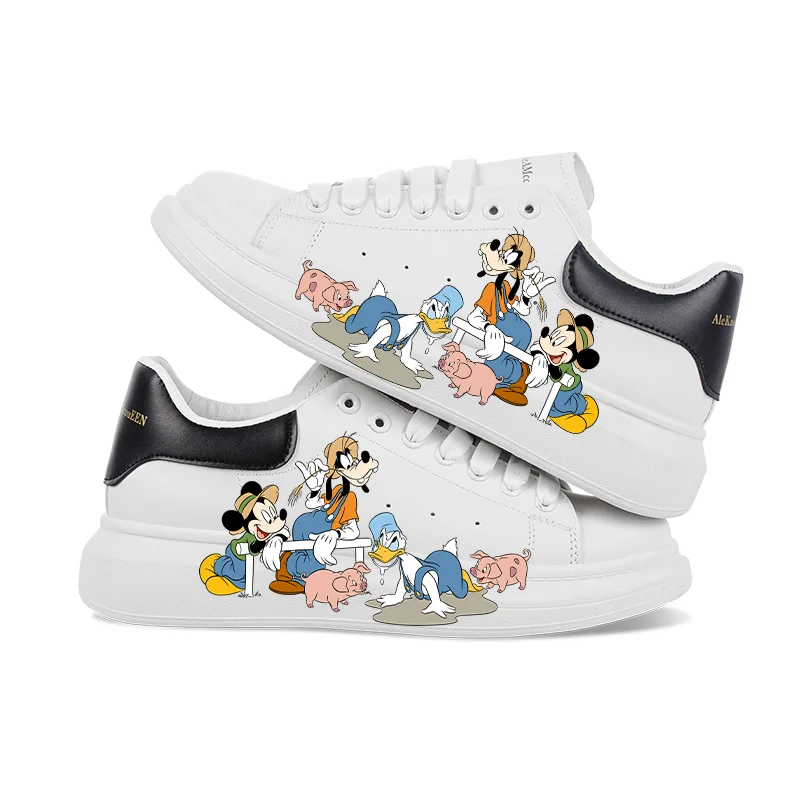 Рисунок 3 - Кроссовки с мультяшным Микки Маусом