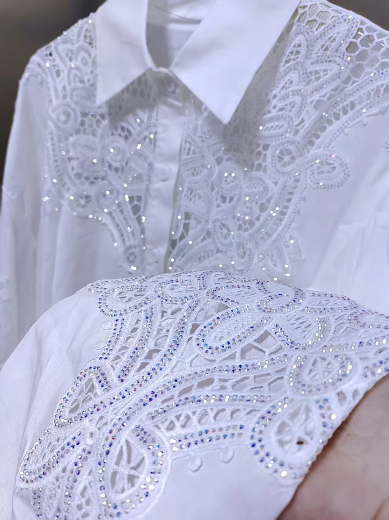 

Настоящая фотография, роскошный дизайн, блестящие бриллианты, вышивка, белые хлопковые рубашки, блузки, женские топы большого размера с длинными рукавами, женская одежда