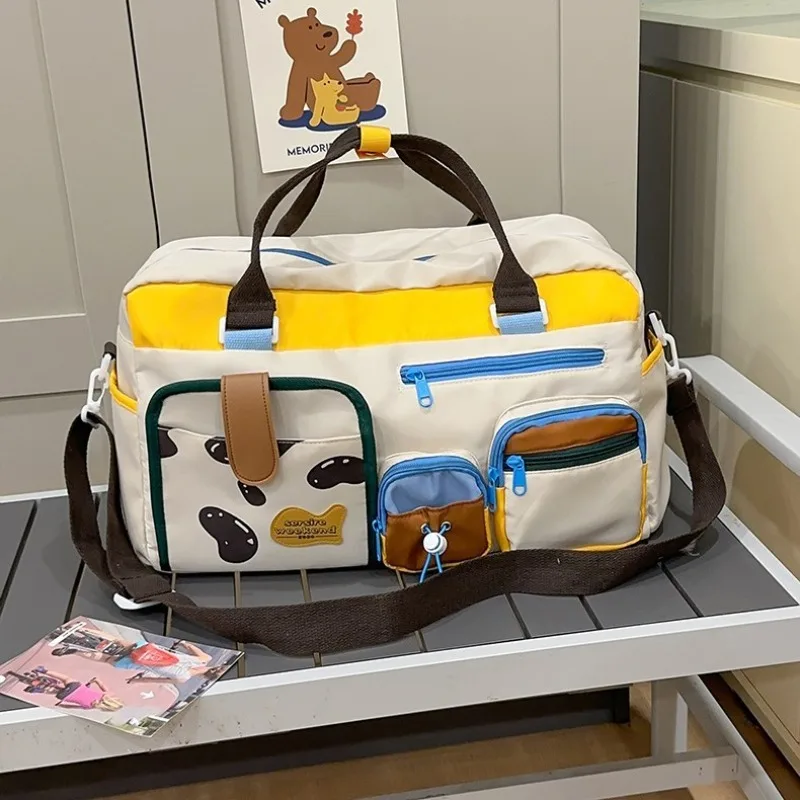 

1pcs Cute Cartoon Large Capacity Travel Bag Portable Handheld Luggage Duffle Bag for Short Trip Gym
