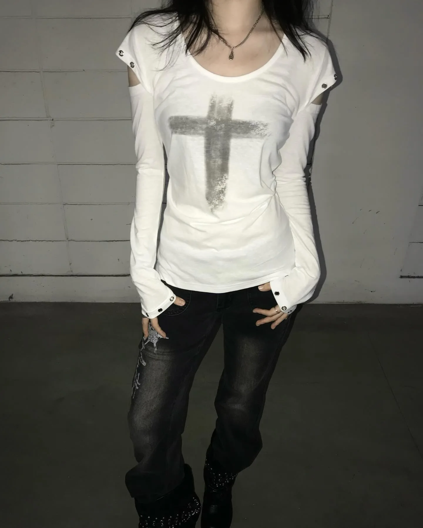 Y2K Korean style women's new long sleeved top, not monotonous design style, lightweight fabric, comfortable