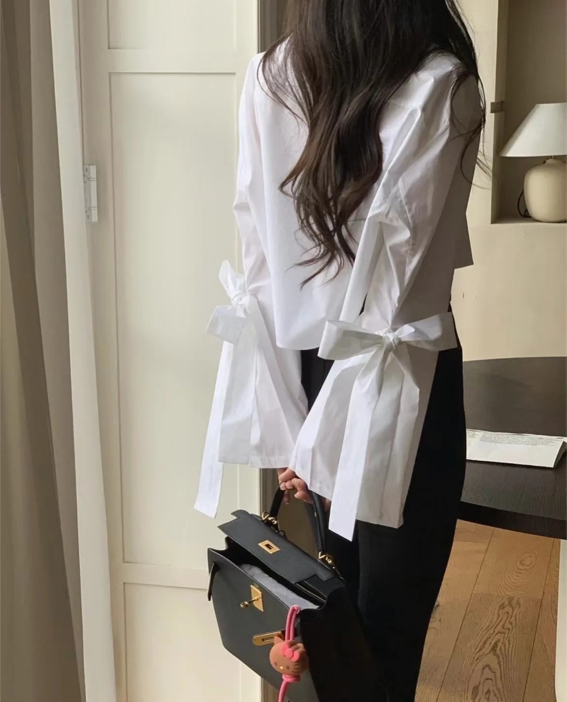 

Korobov French Style Elegant Temperament Turn Down Collar Solid All Match Single Breasted Bow Women Shirt