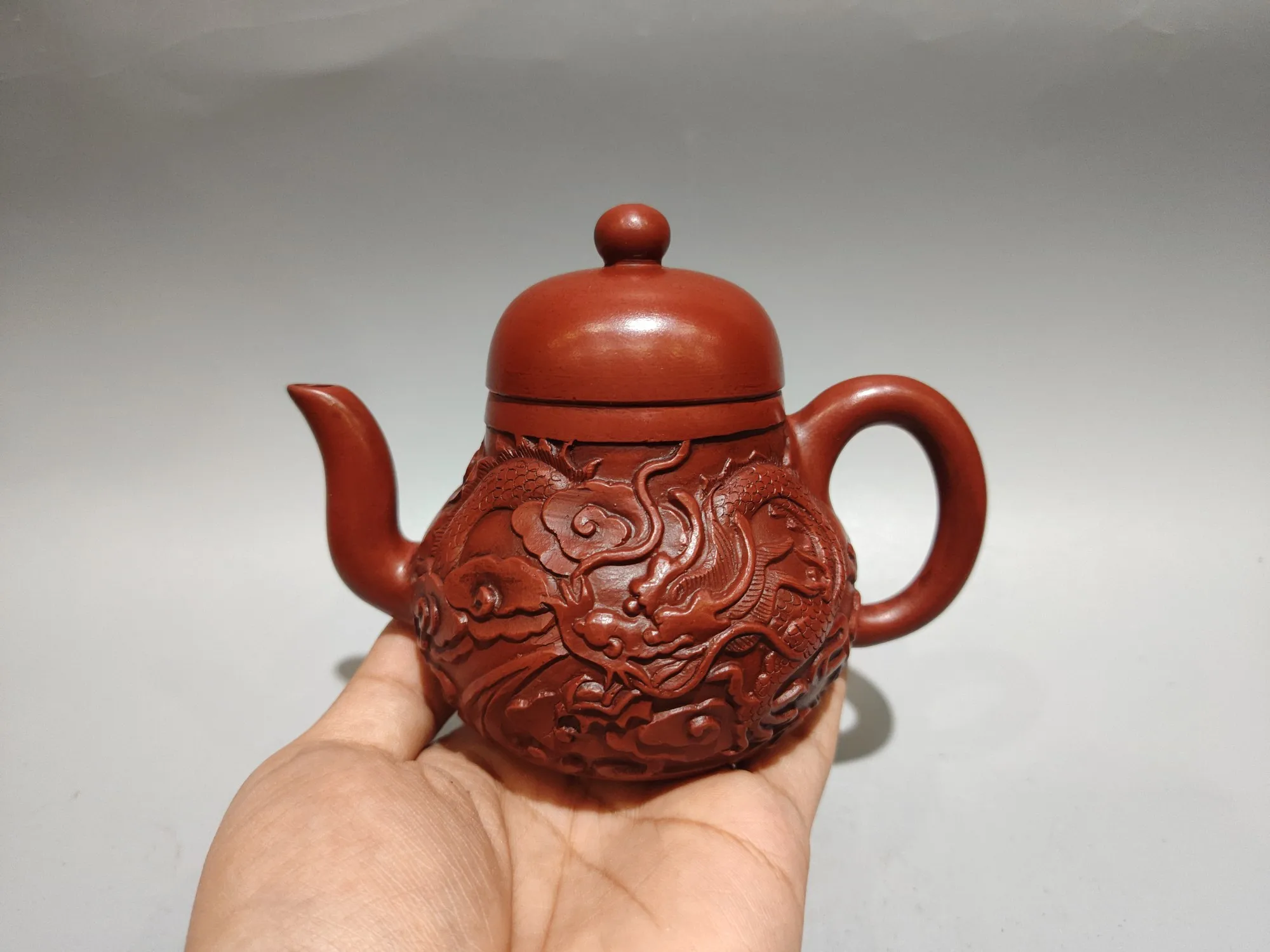 Yixing Purple Clay Pot High relief sculpture Dragon patterned Siting teapot gourd Antique colored teapot kettle teapot Tea Charm