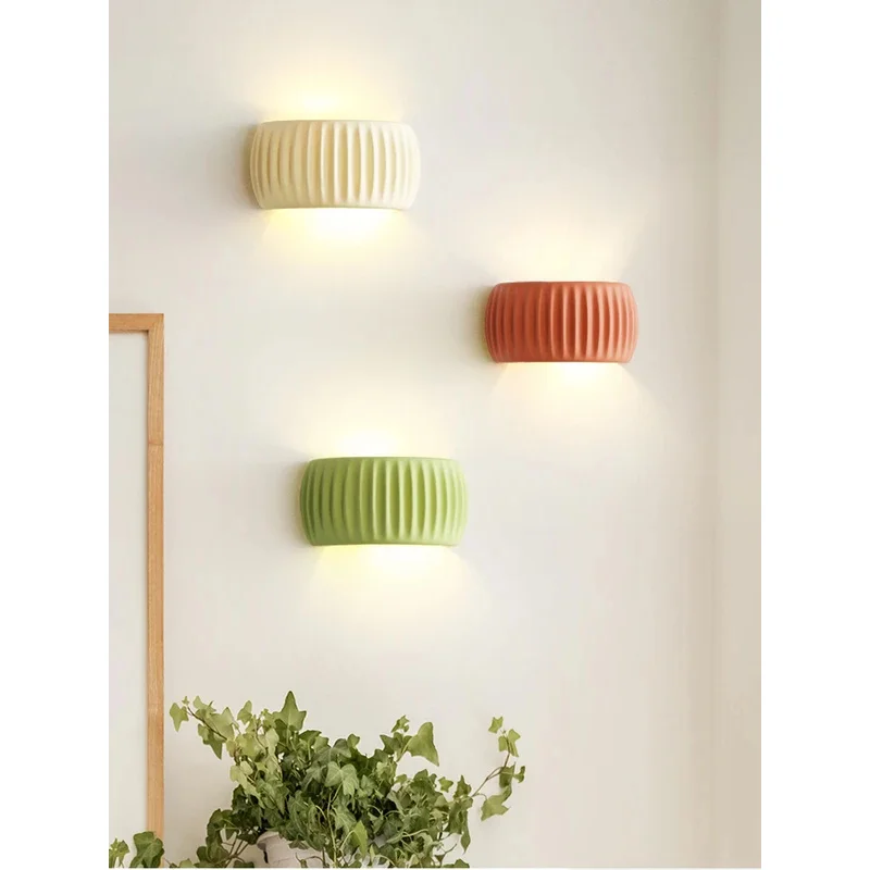 Ribbed Ceramic LED Wall Sconce Up Down Light Cream Curved Wall Lamp Bedroom Corridor Homestay Decor Lighting