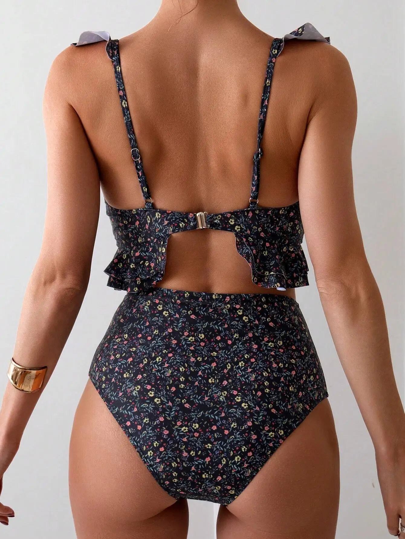 

Floral Print Ruffle Trim Spaghetti Strap High Waist Bikini Set