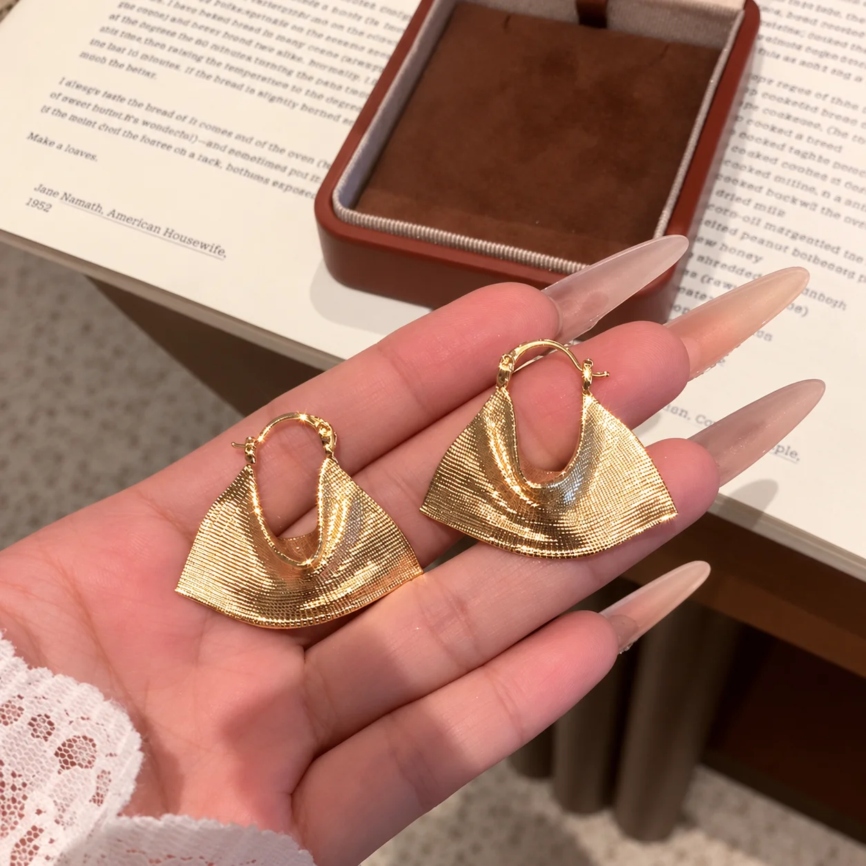 Statement Earrings Plated Clip-On Earrings Openwork Earrings Light-Catching For Formal Attire Photo-Ready Outfits Knitwear