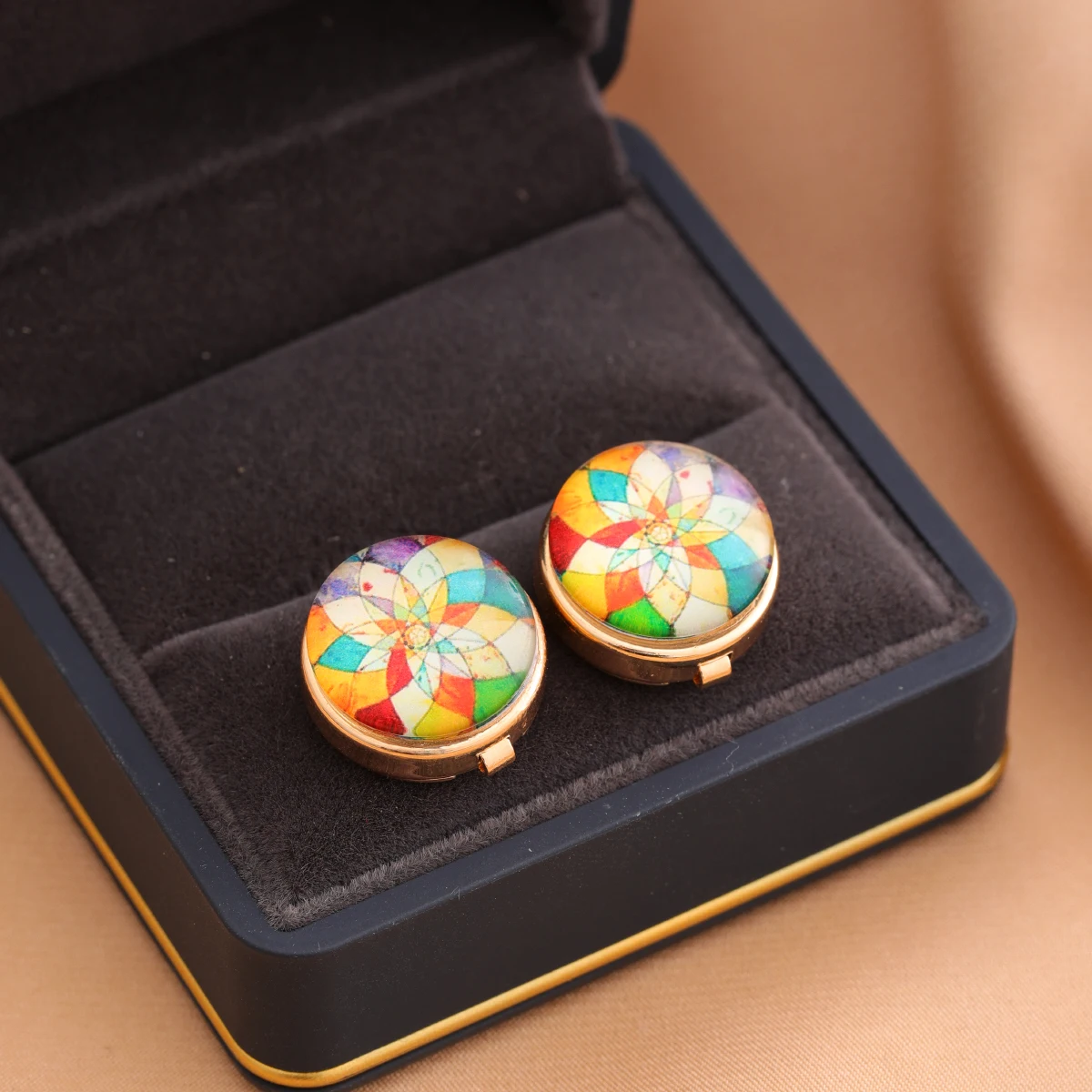 أزرار أكمام بغطاء قميص صغير بطبعة فلورا