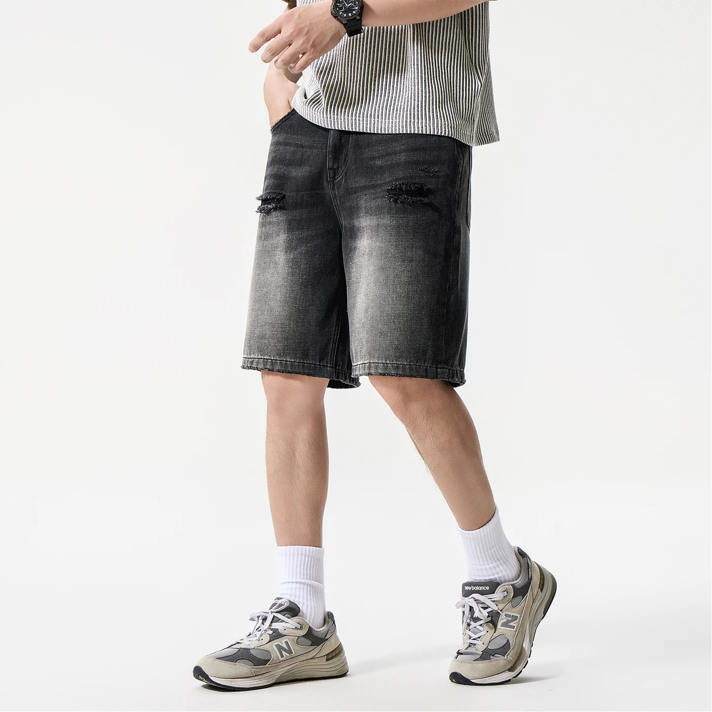 2026 Summer New Classic Brand Black Gray Denim Shorts Men's Quality Clothing Young Men's Straight Shorts Creative Ripped