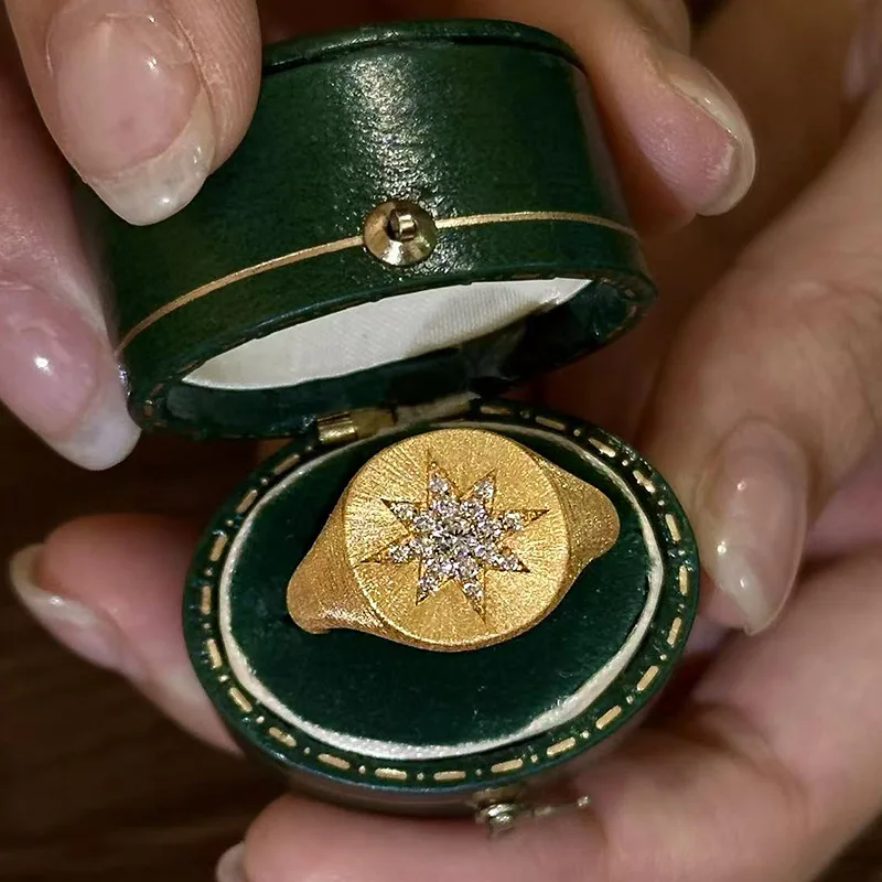 The New 925 Silver Gold-plated Brushed Six-pointed Star Ring Is Suitable for Daily Wear and Attending Banquets