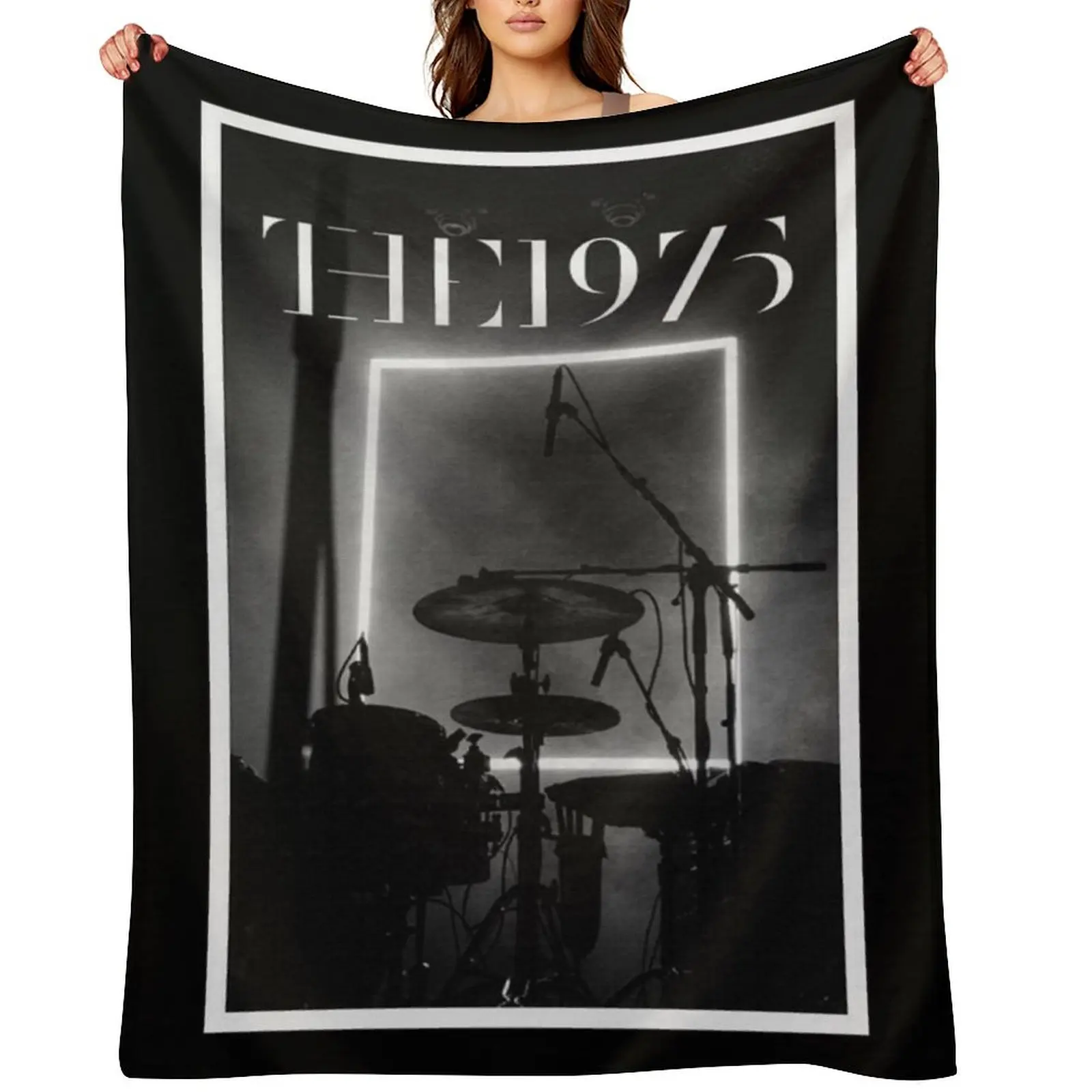 

The 1975 Throw Blanket Flannel Fabric funny gift Plush blankets and throws Blankets