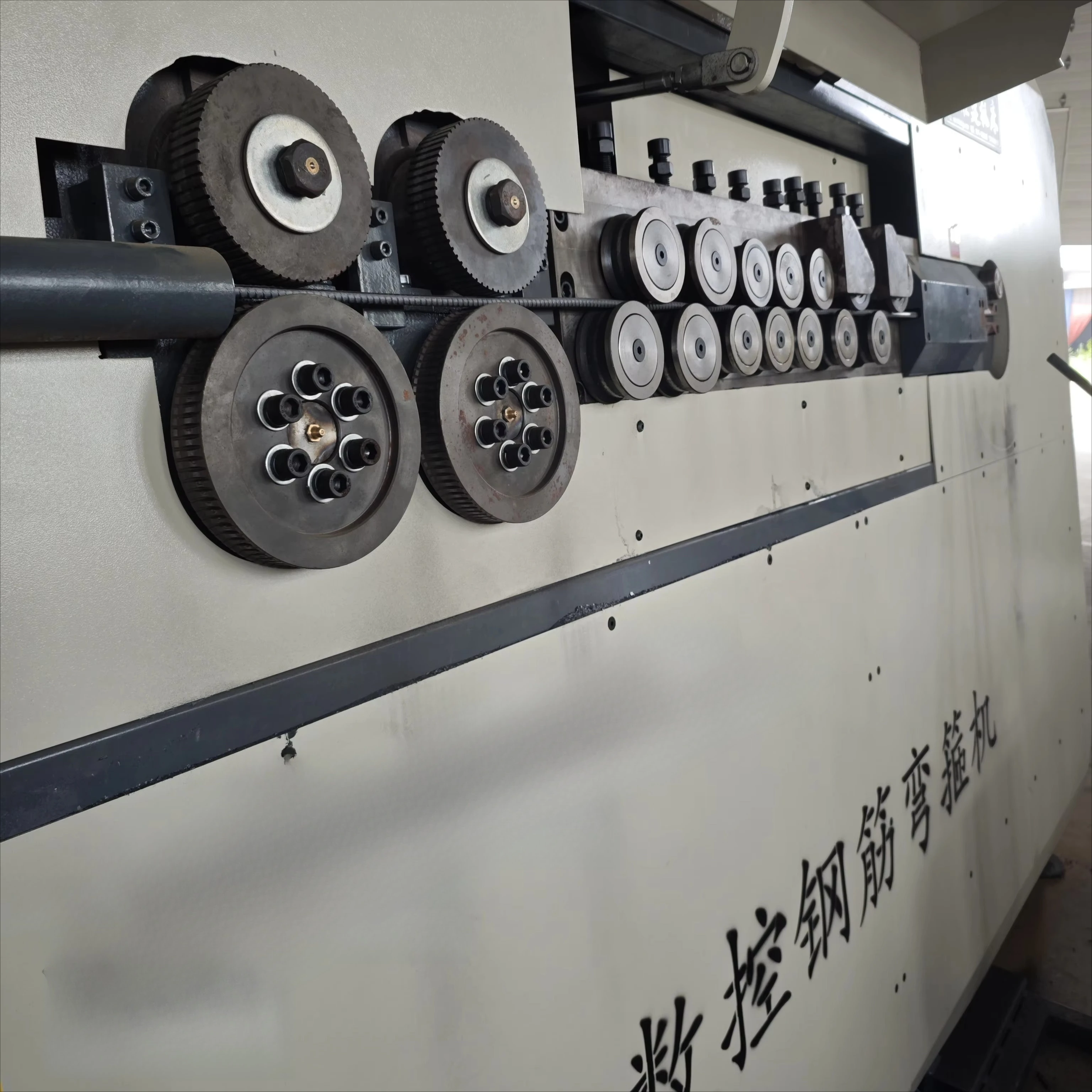 CNC Steel bar Bending Machine
