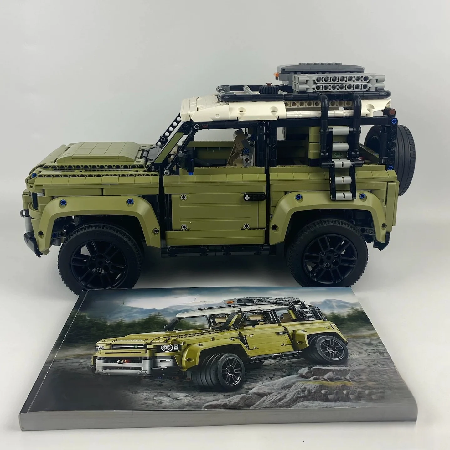 

Christmas Birthday Toys 11450 Compatible 42110 Land Supercar Rover Off-Road Defender Vehicle Car Building Blocks Bricks