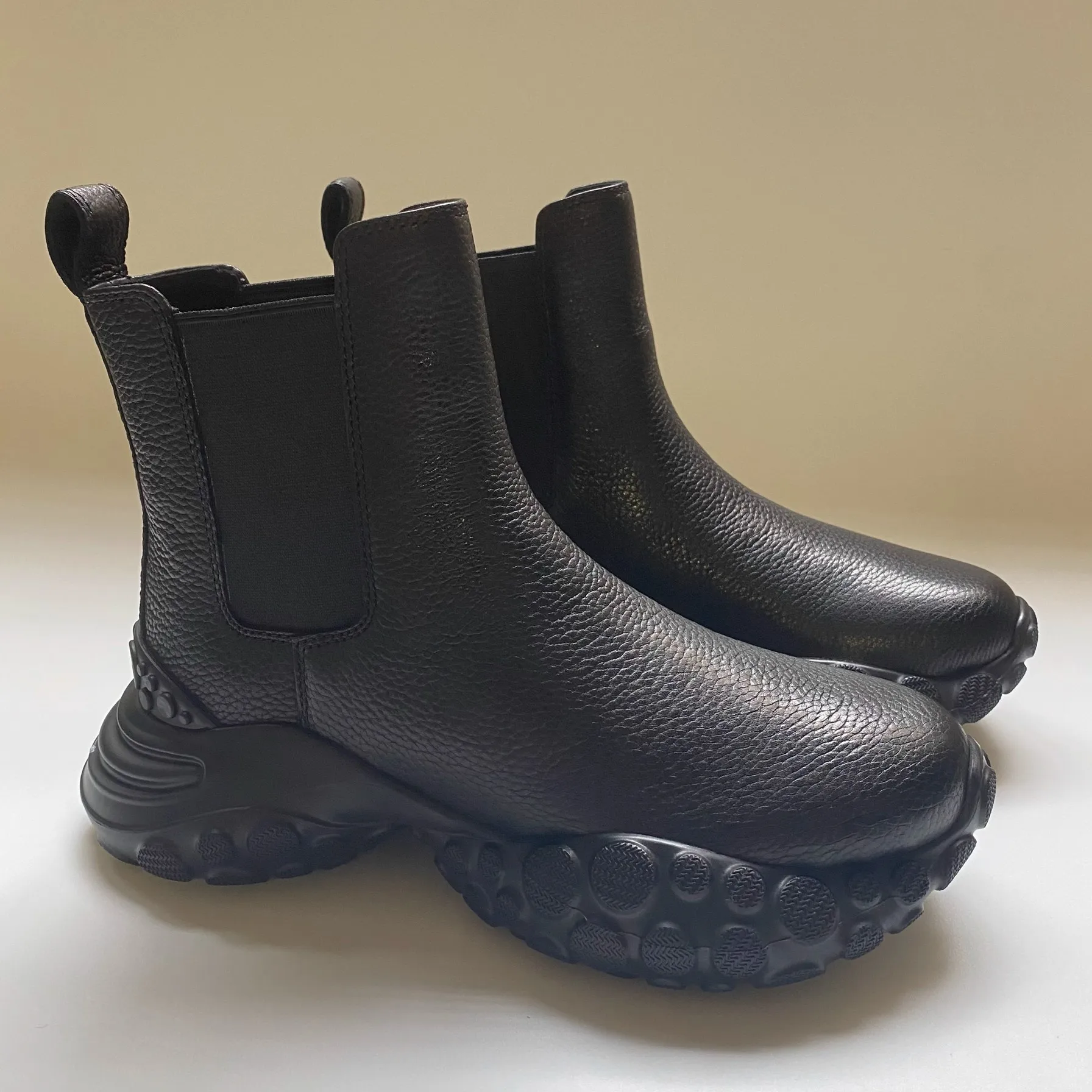 

Summer High Quality Summer New Hiking Shoes Outdoor Hiking Shoes Lightweight Couple Breathable and Comfortable