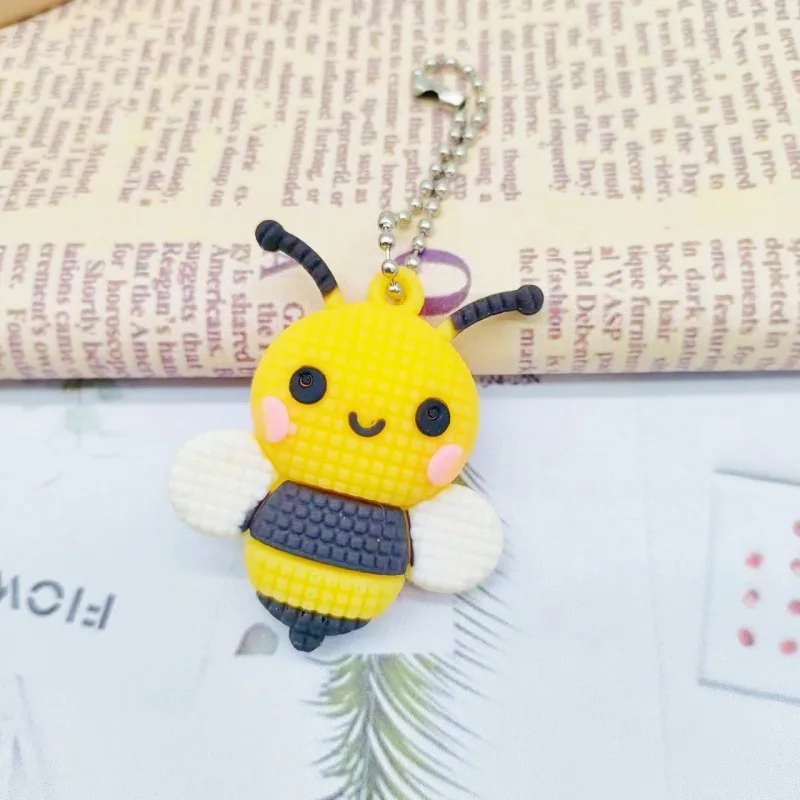 Cartoon Bee Keychain Creative Pvc Animal Knitted Pattern Key Chain Children\'s Backpack Decoration Pendant