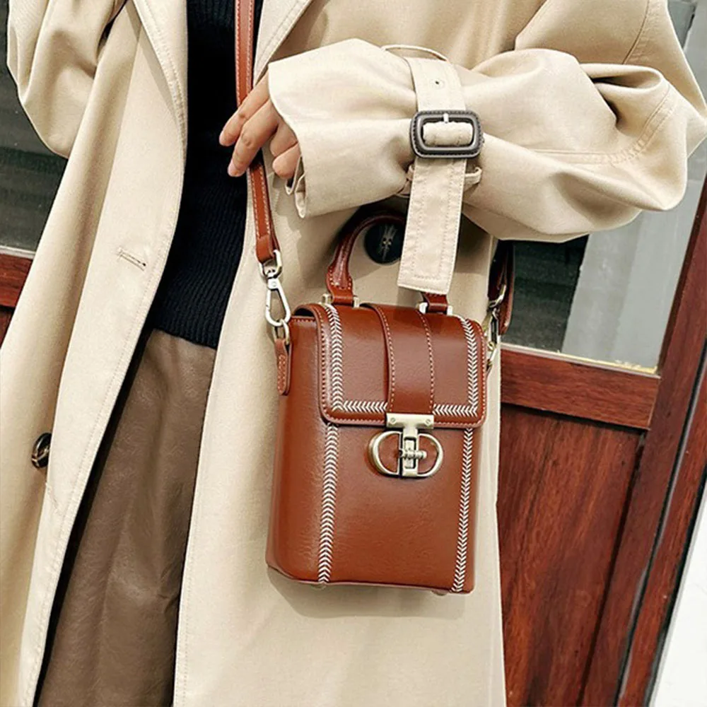 2024 Genuine Leather Trend Luxury Cell Phone Bag Women\'s High end Retro Versatile Handbag One Shoulder Crossbody Bag