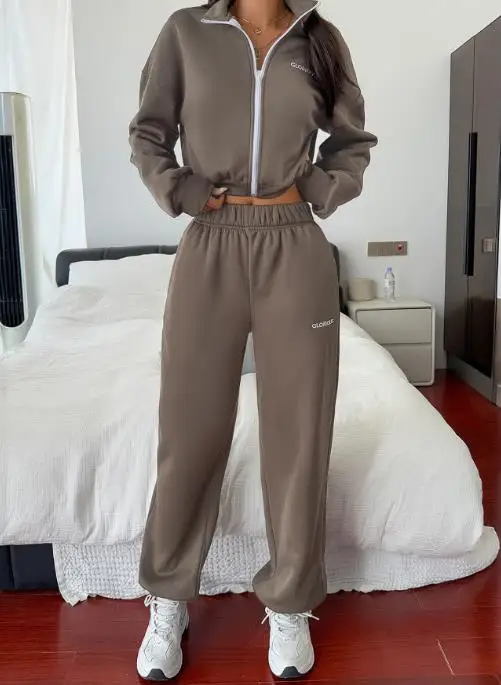 

Two-Piece Set 2025 Autumn Winter Vacation Zipper Long Sleeved Jacket Long Pants Set Loose and Comfortable Casual Pants Set