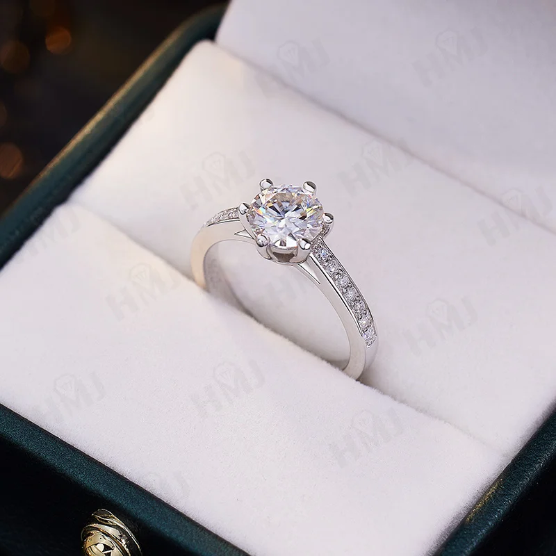 Moissanit-Ring 1ct D-Farbe 925 Sterling Silber mit eingelegtem Diamantband für Damen 925 Silber Versprechungs-Verlobungs-Hochzeitsschmuck – Detail 11