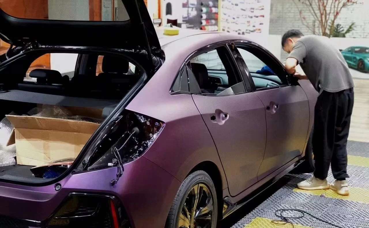 ماتي الأرجواني سيارة التفاف مقاوم للماء الفينيل فيلم الجملة ملصق التفاف احباط سيارة التفاف الفينيل