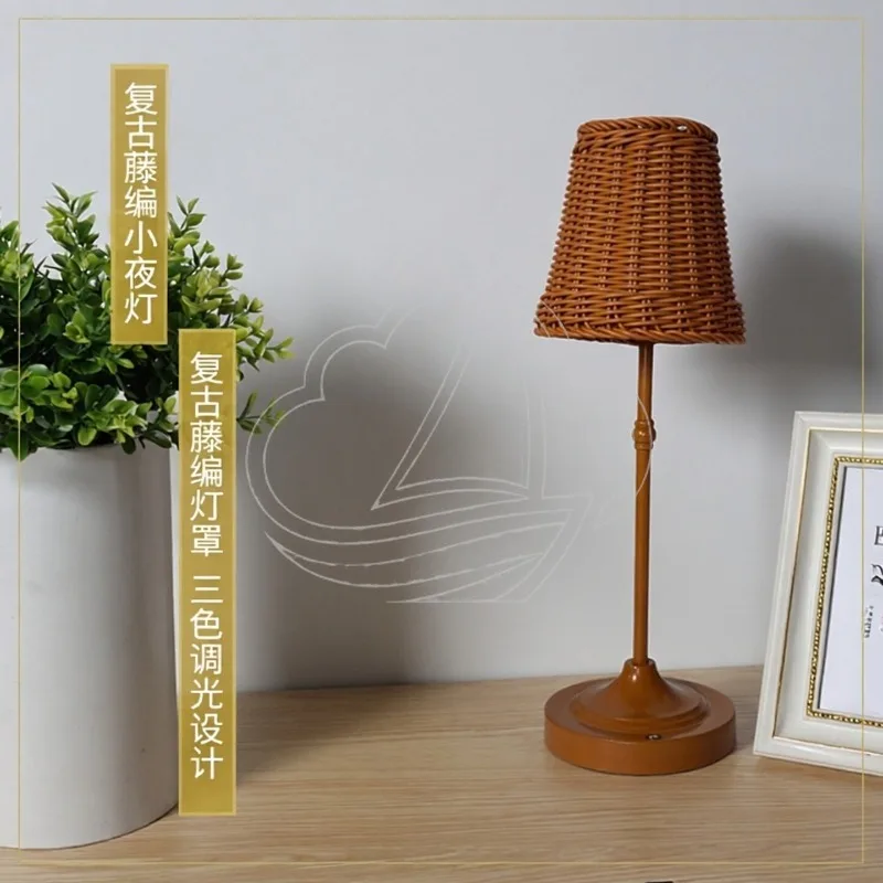 

Retro Rattan Dimmable Table Lamp Italian Romantic Style Zen Night Light for Restaurant Homestay