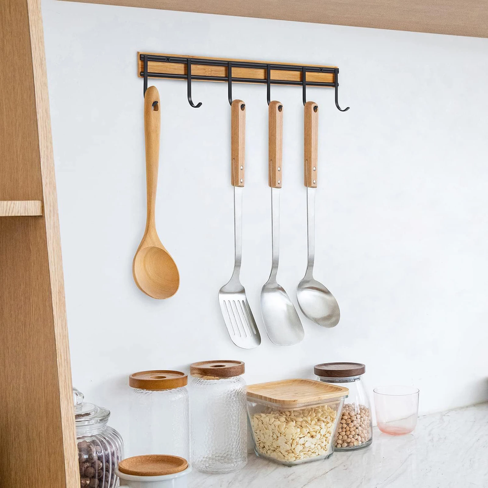 

2PCS Wall Mounted Hook Rack Easy Installation Punching Hook for Kitchen Bathroom Bedroom