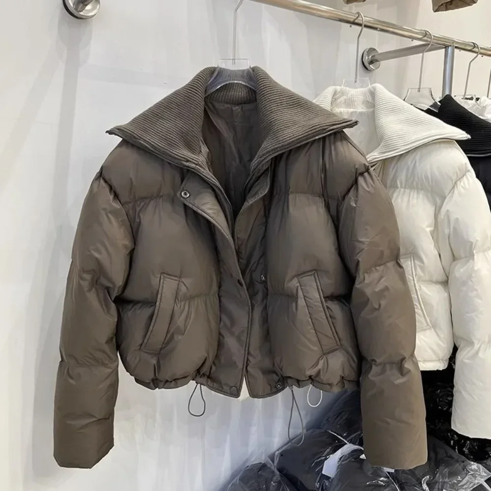 Femmes 2025 hiver nouveau col tricoté doudoune courte ample mince mode épais blanc canard vers le bas manteau à la mode vêtements d'extérieur