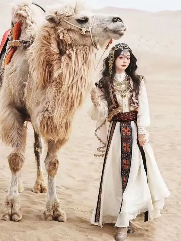 Chinese kleding Kung Fu Mujer Etnische kostuums uit de westerse regio's Borduren Han-elementen Nieuwe stijlen Exotisch Modern