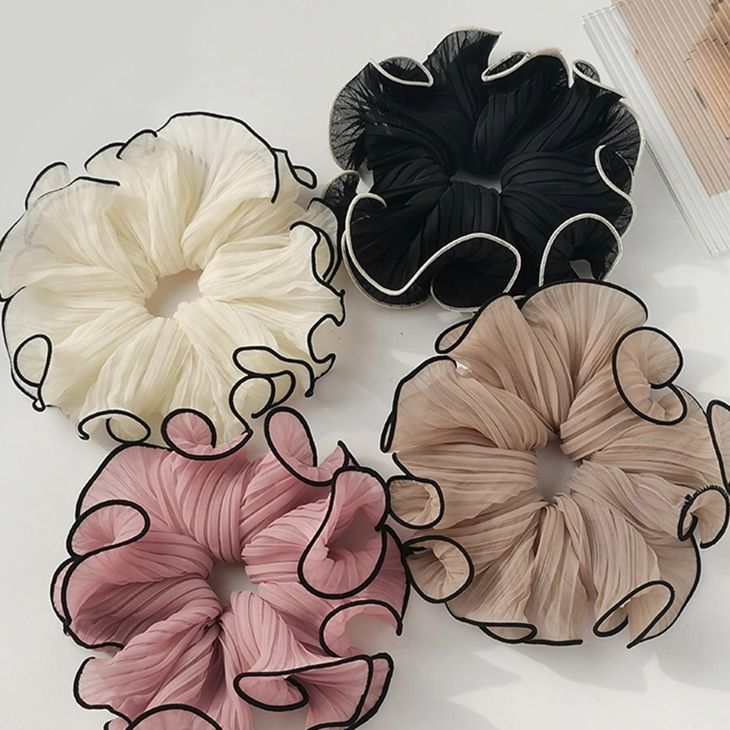 

1Pcs New Korean Retro Folded Chiffon Oversize Scrunchies Women Sweet Temperament Fashion Exaggerated Hair Band Hair Accessories