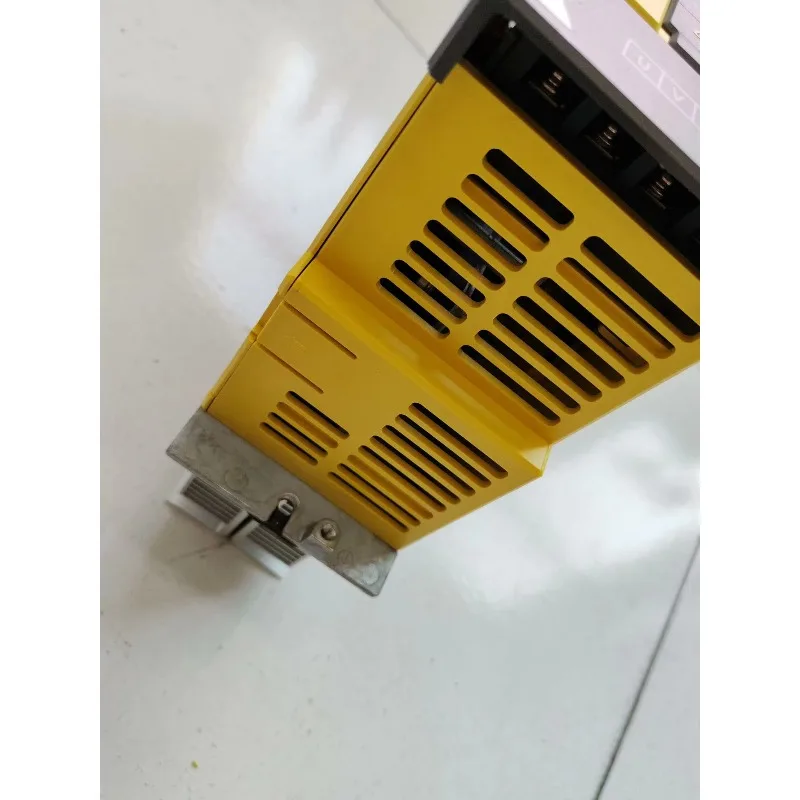 

A06B-6111-H015#H550 Servo Drive Used In Good Condition 3 Months Warranty