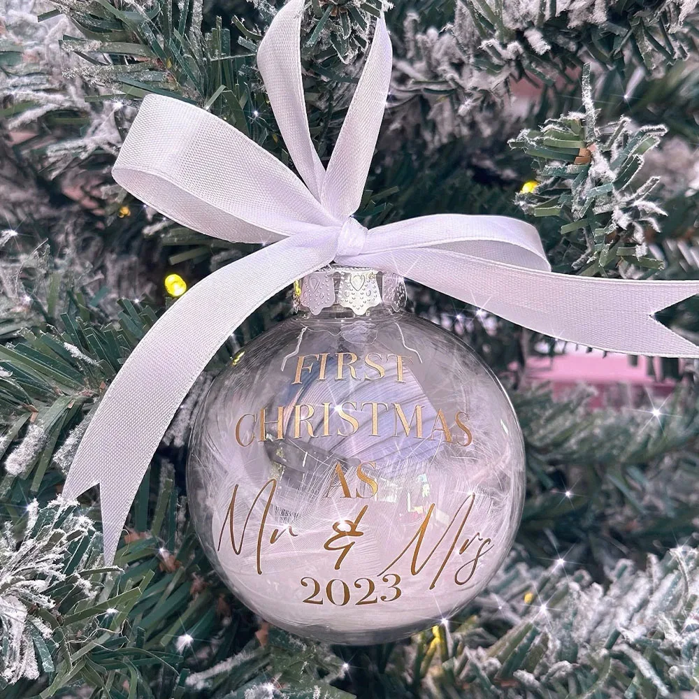 

5 Pcs Personalized Christmas Tree Ornaments White Feather Memory Bauble Shatterproof Plastic Memorial Loved Ones Present Friend