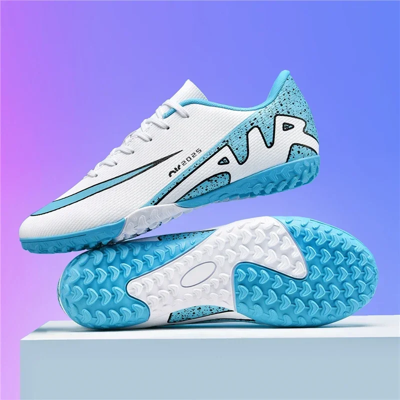

New Hot Sale Ultralight Soccer Shoes Cleats Men Breathable Indoor Football Boots Long Spikes Sneakers Training Drop Shipping