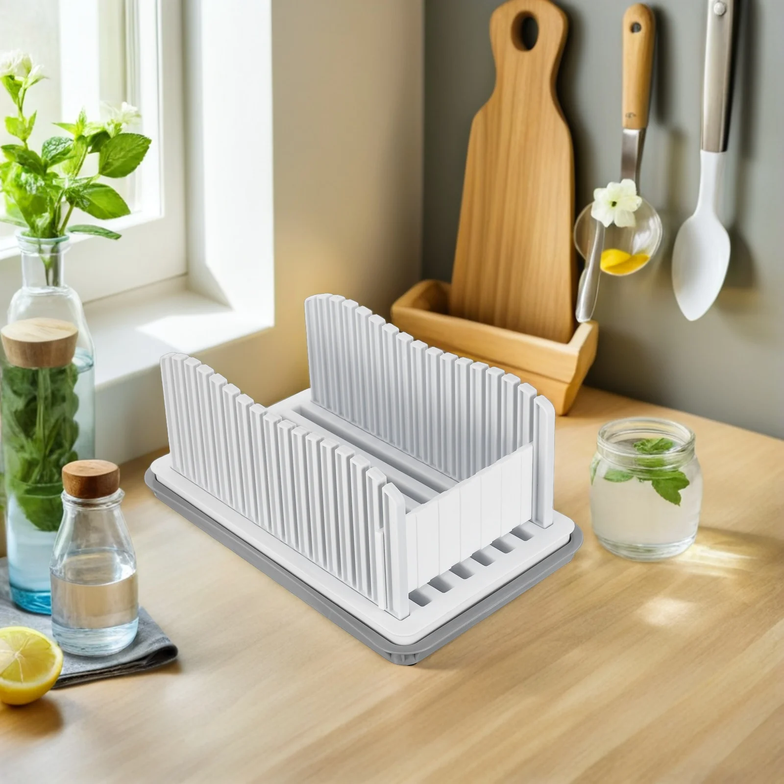 

Adjustable Width Slicing Guide Board Crumb Tray Kitchen Plastic Slicer Tool For Homemade Bread Loaf Cakes Bagels Toast