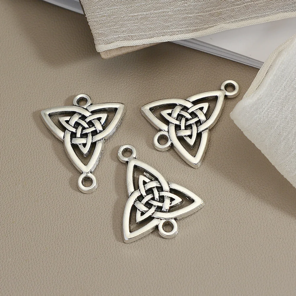 10pcs/lot--20x24mm Celtic Protection Amulets Wiccan Charms Triangle Witch Knot Connectors Pendants For Diy Jewelry Making