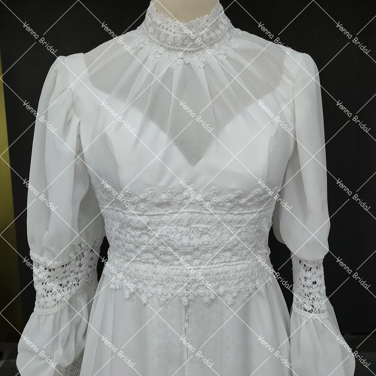 High Collar Chiffon Keyhole Back Wedding Dress A Line Vintage Long Puffy Sleeve Customized Medieval Victorian Muslim Bridal Gown