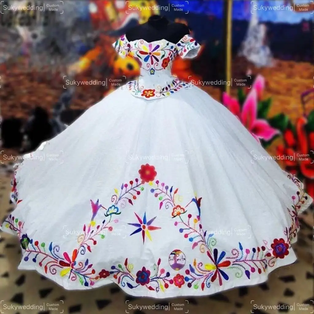 Theme Colorful Embroidered Quinceanera Dresses Off The Shoulder Mexican Charro Ball Gown Sweet 16 Vestidos 15 Anos Customized