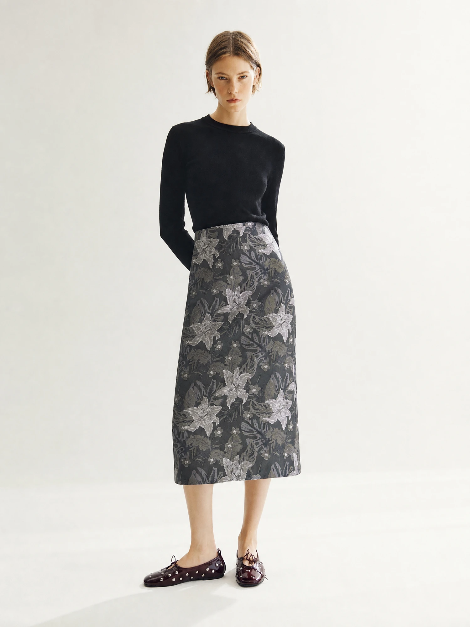 Moonlight Silver Frost Metal Cold Light Floral Embroidery High Waist Half Skirt Split Wrap around Skirt Silken Satin Fabric