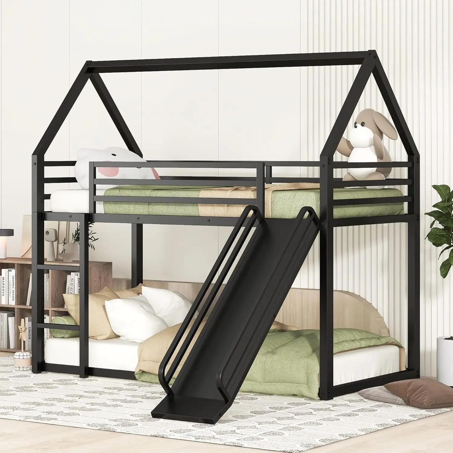 Bed met glijbaan en Twin Over Twin metalen stapelbedframe laag stapelbed voor kinderen, jongens, meisjes, tieners, zwart