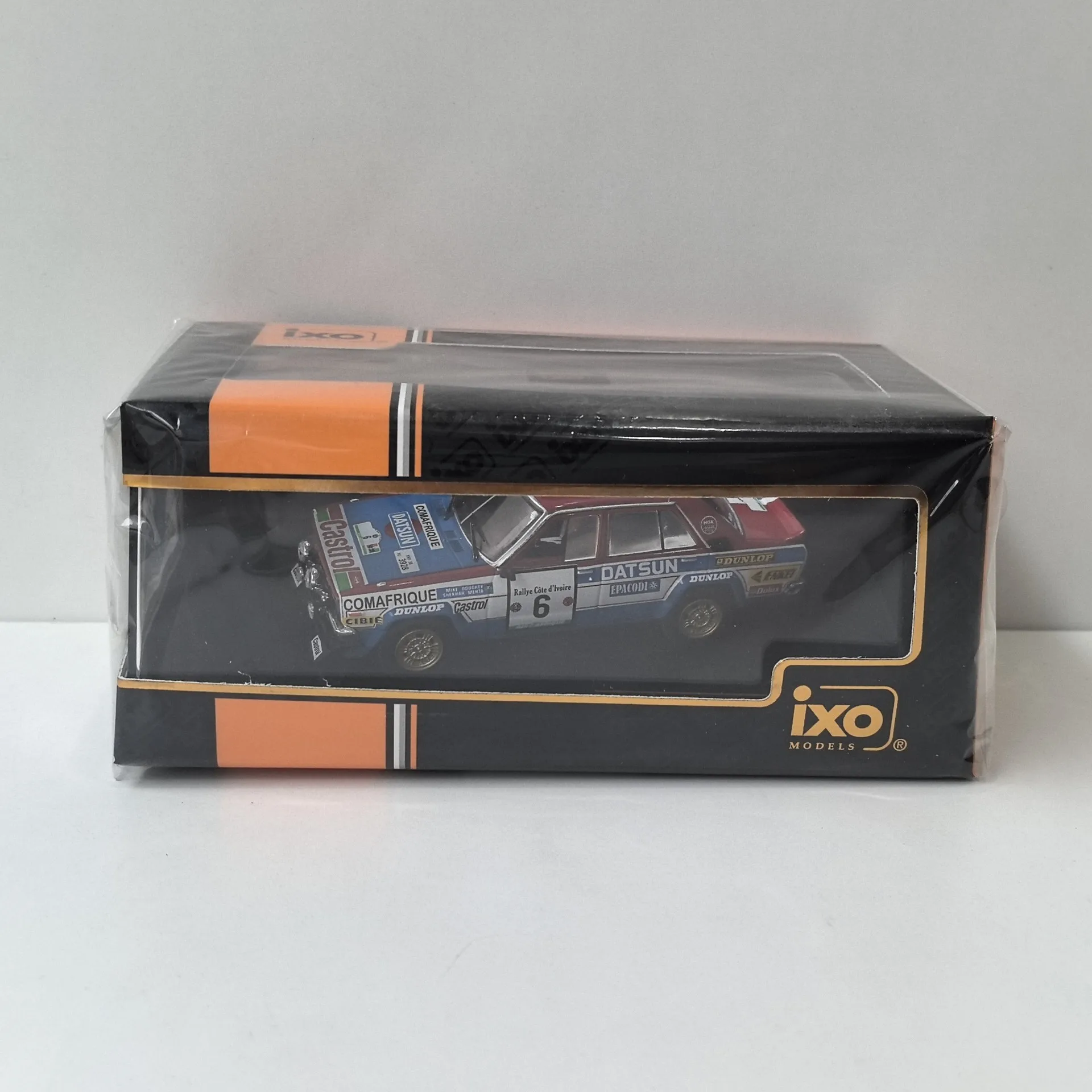 Diecast IXO 1:43 Scale Datsun Violet GT #6 1981 Datsun Racing Alloy Car Model Collectible Toy Gift Souvenir Display Ornament