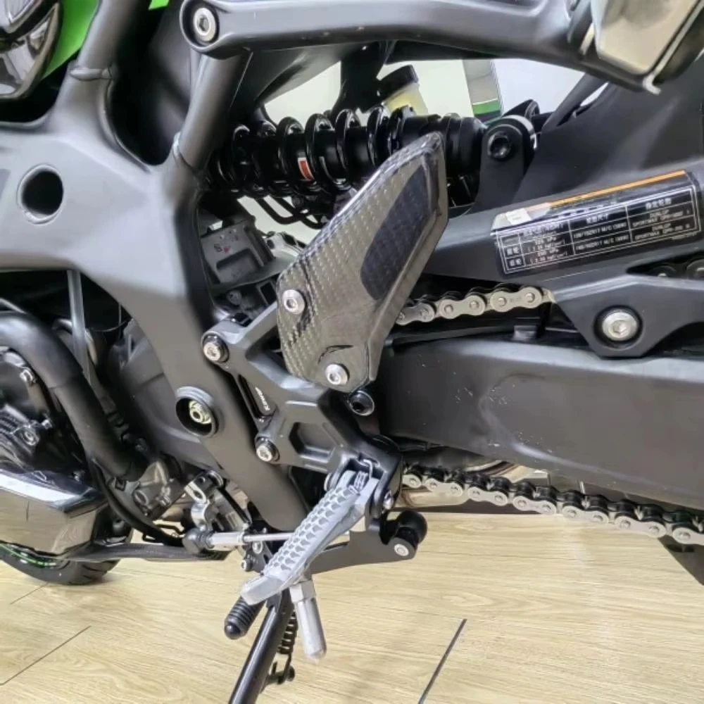 For Kawasaki ZX-4R ZX-4RR 2023-2024 ZX25R 2020-2024 Heel Guard Plates Foot Rests Weight Reduction Carbon Fiber Moto accessories - Image 2