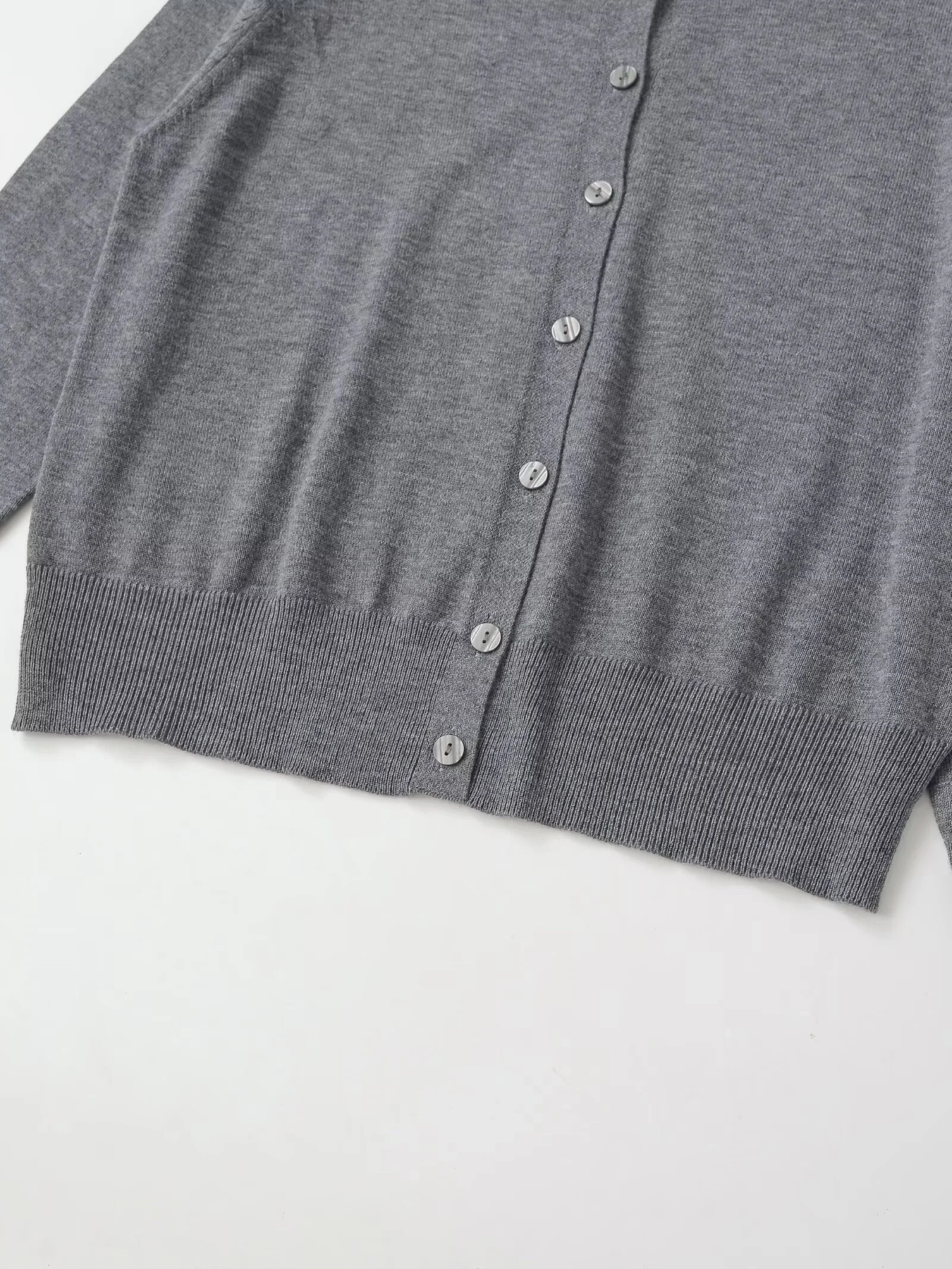 Fdey 秋の新作 レディース スリムフィット コントラストカラー レーススプライシング ラウンドネック 長袖 ボタンニットジャケット