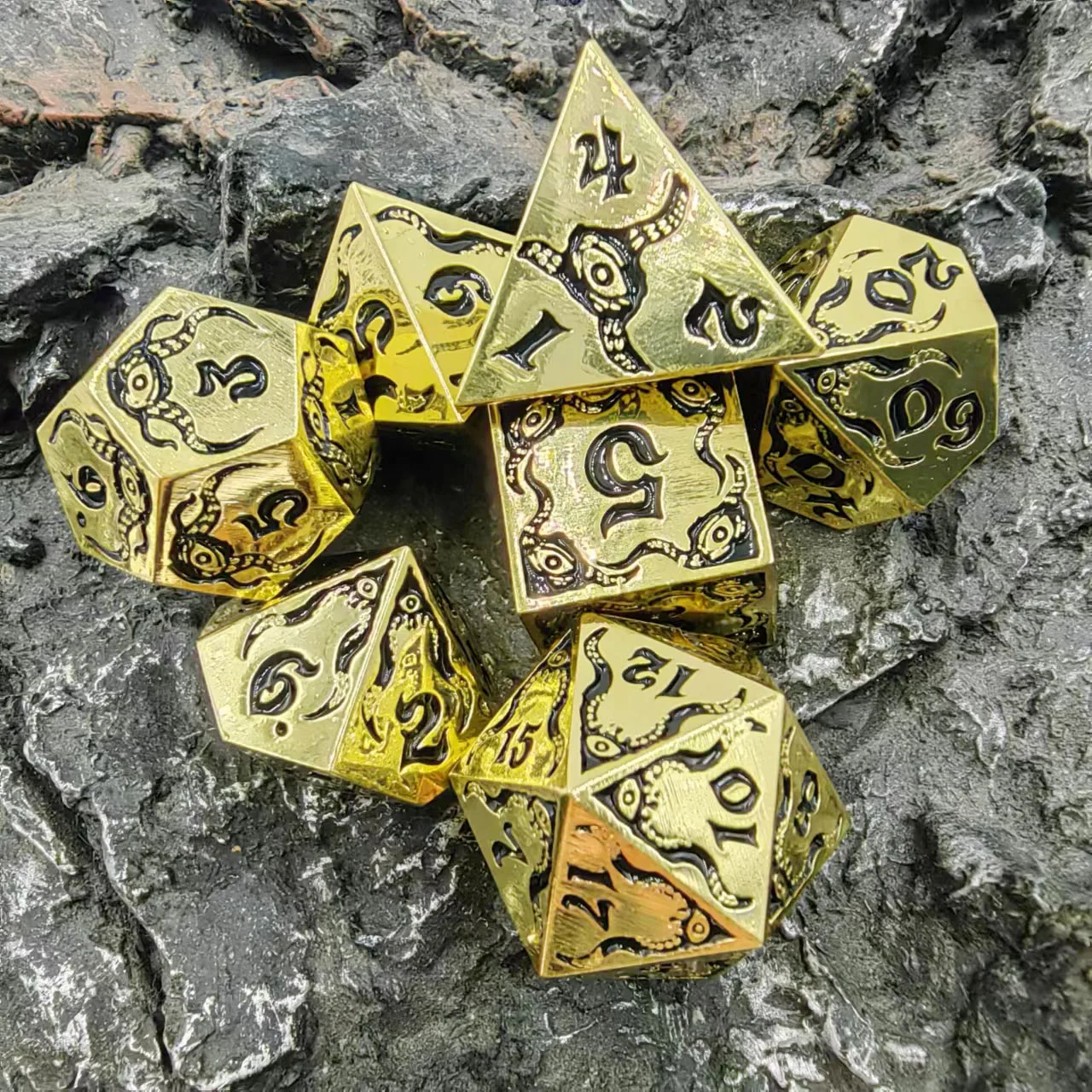 7pcs Golden Devil Eye DND Metal Dice Set Multi-sided Polyhedral Solid Dice for D&D Game Role Playing Board Table RPG D4 D6~D20