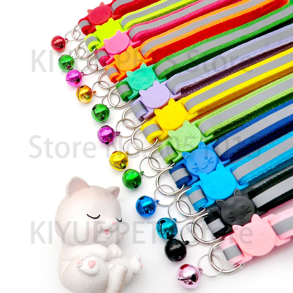 Collar reflectante ajustable con campana para perros y gatos - imagen 5