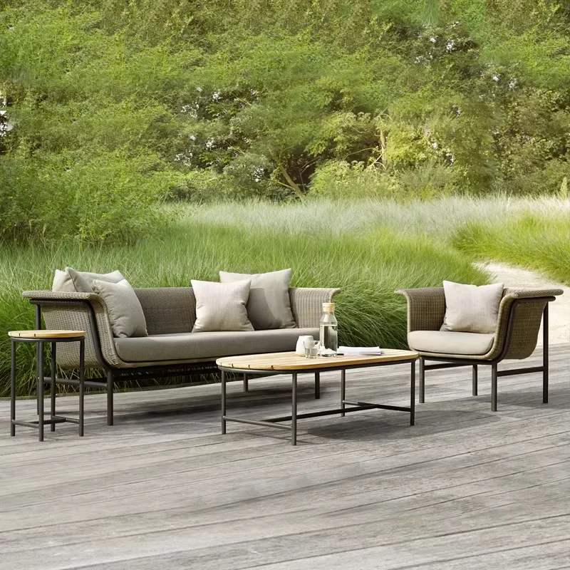 Outdoor furniture South East Asia bed and breakfast rattan chair sofa courtyard weaving small coffee table bird's nest chair flo