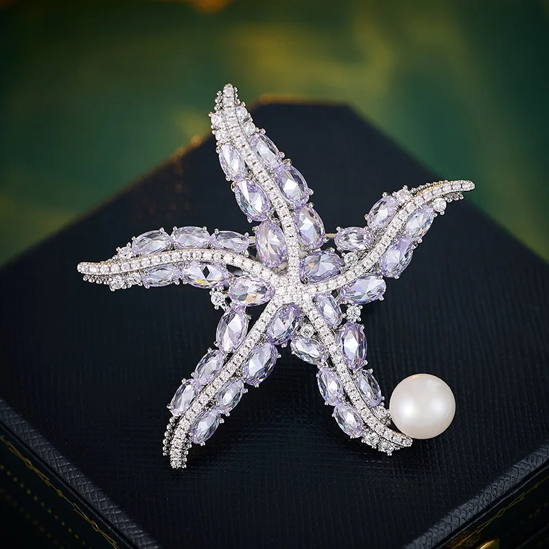 

Creative Elegant Natural Pearl Starfish Brooch Inlaid with Purple Zircon Luxury Design High-end Broche Clothing Accessories Pins
